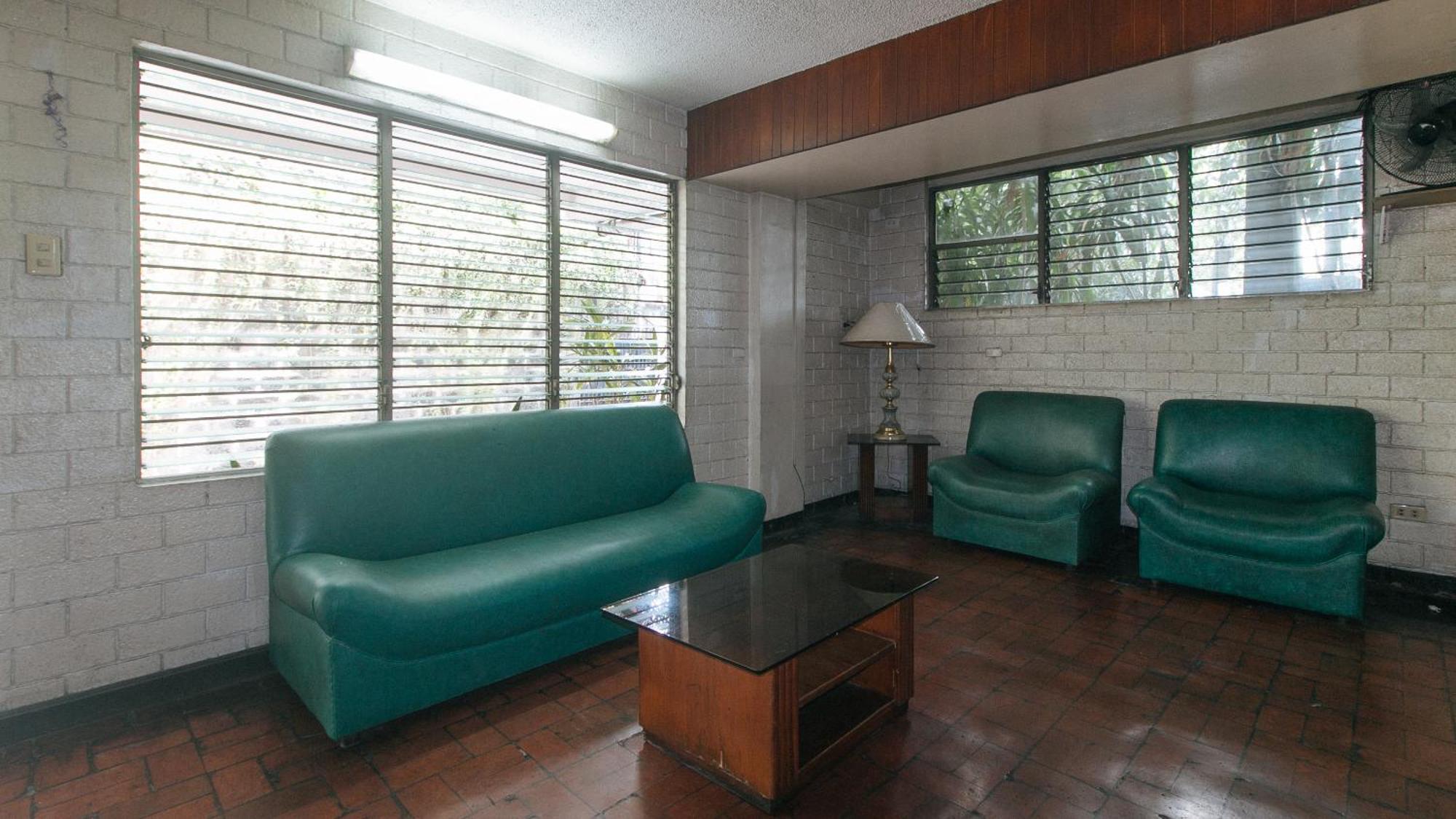 Reddoorz At Broadway Court Apartelle เกซอนซิตี้ ภายนอก รูปภาพ