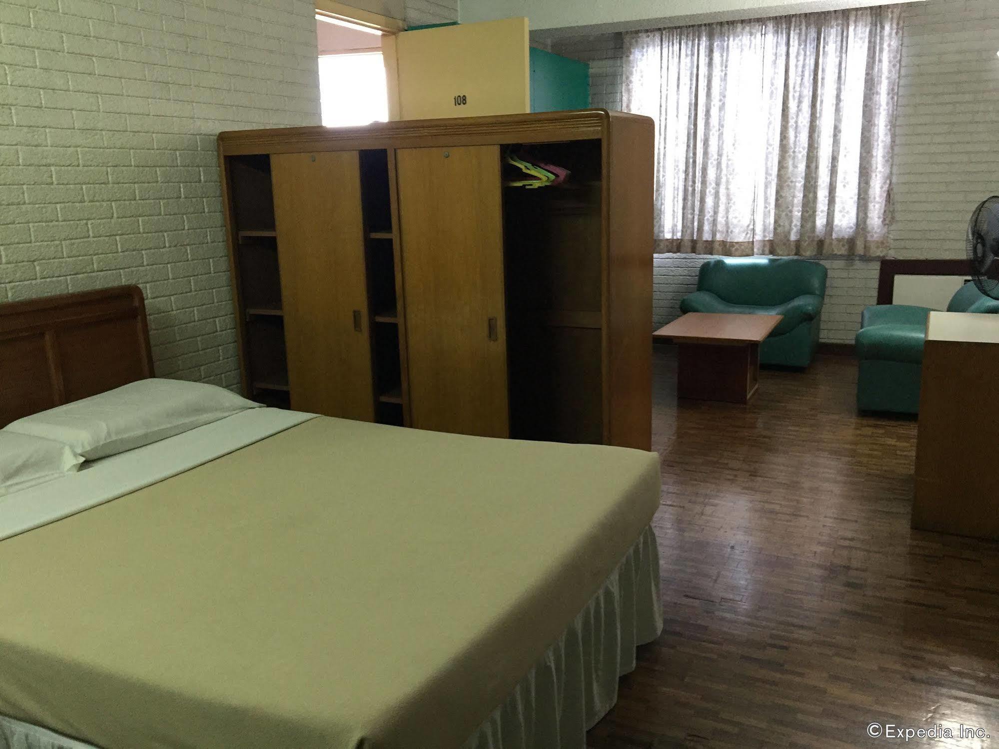 Reddoorz At Broadway Court Apartelle เกซอนซิตี้ ภายนอก รูปภาพ